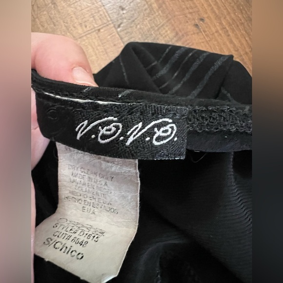 V.O.V.O Black Pinstripe sparkle asymmetrical dress - Picture 5 of 6